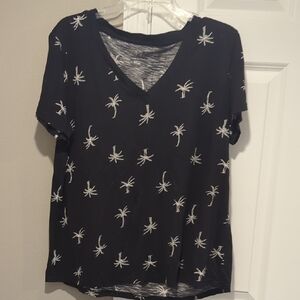 Elegant Black Palm Print Women's Tee
